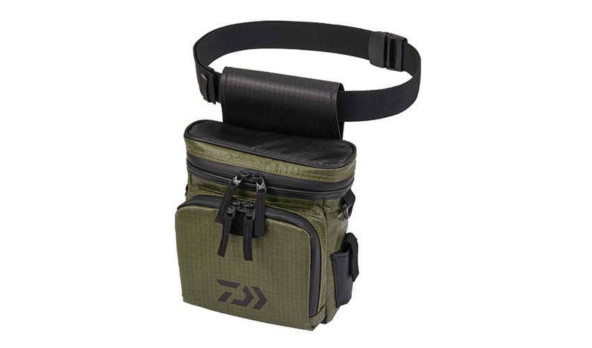 Light Game Pouch Daiwa